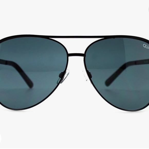 NWT Quay Australia Vivienne Aviator Sunglasses in Black/Smoke - Picture 3 of 5